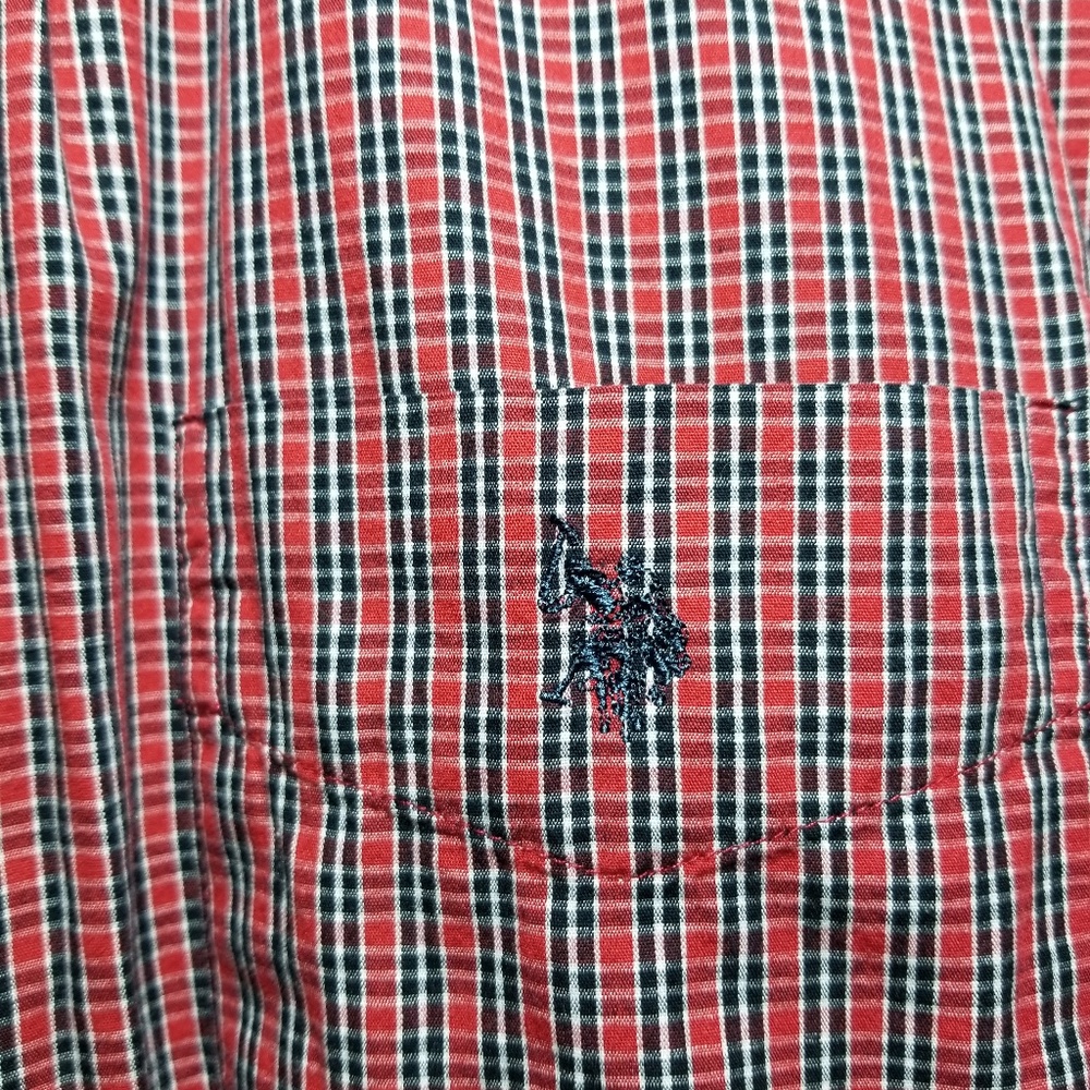 US POLO  Button Down Shirt Men’s Size L Short Sleeve Red Plaid Gift For Him - Picture 5 of 7